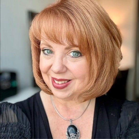 Meet your Posher, Laurie - Picture 1 of 1